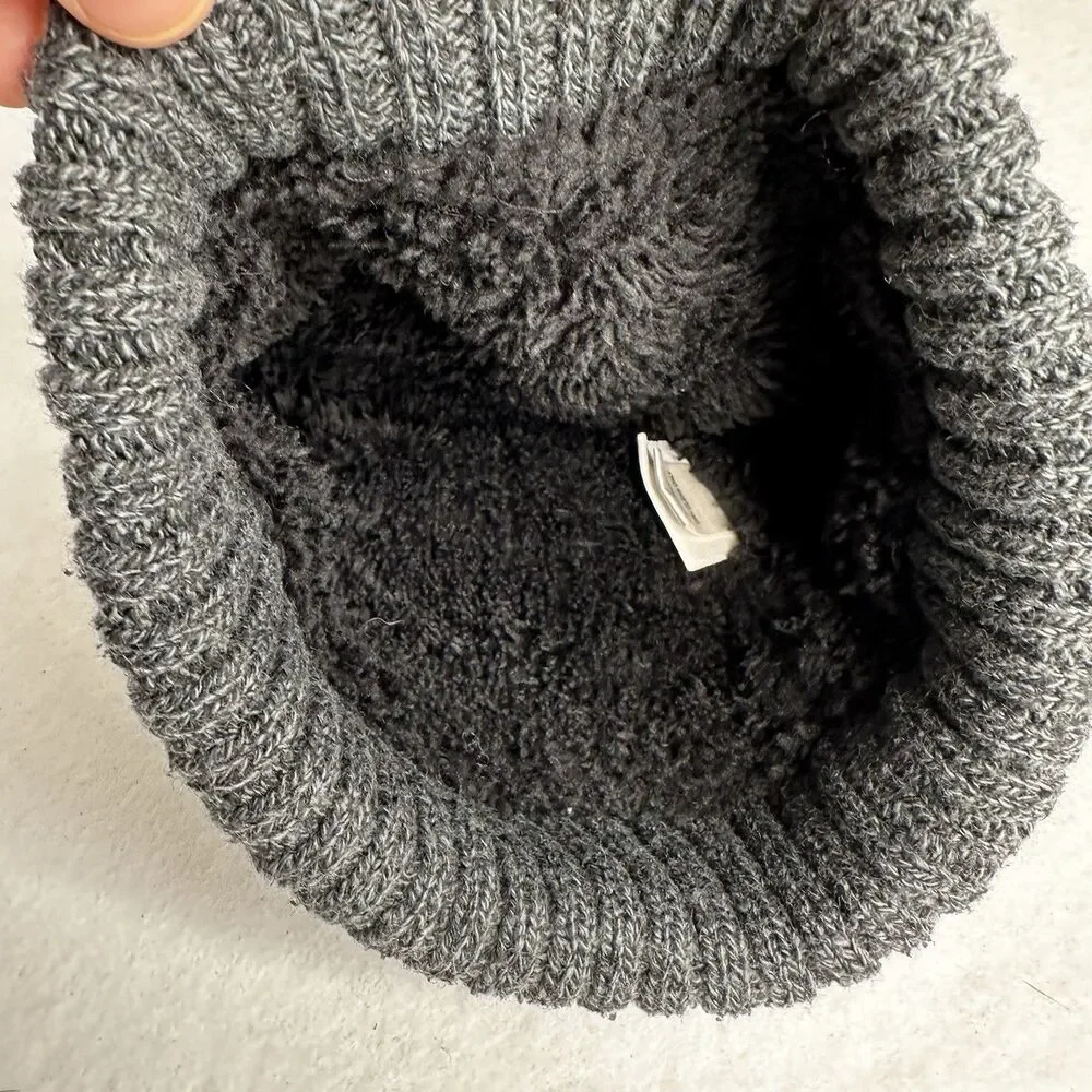 Levi's‎ Beanie Hat Charcoal Gray Ribbed Knit Cuff Faux Leather Logo Lined OSFA